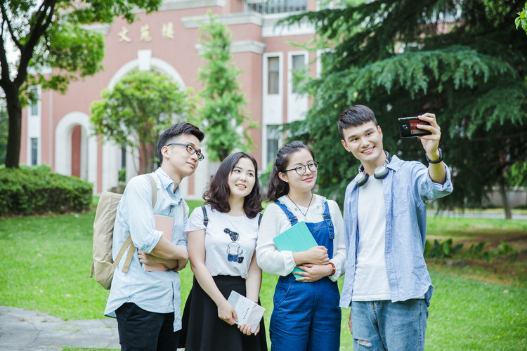 重庆那些幼师学校好_重庆那个幼师学校好